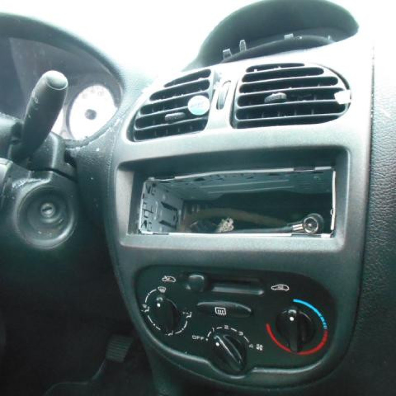 Bras essuie glace avant droit PEUGEOT 206 Photo n°8