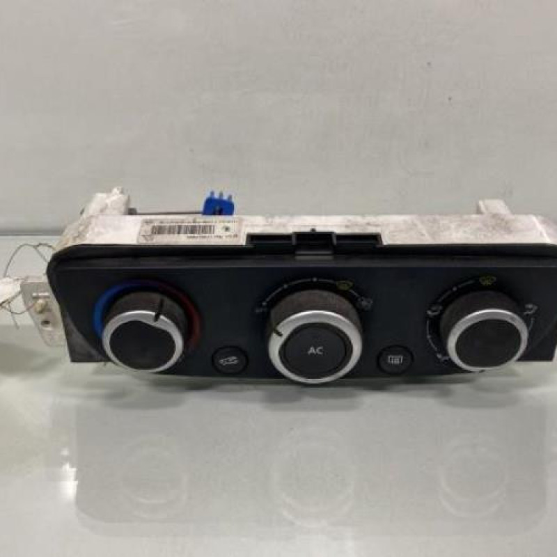 Commande chauffage RENAULT MEGANE 3 Photo n°1