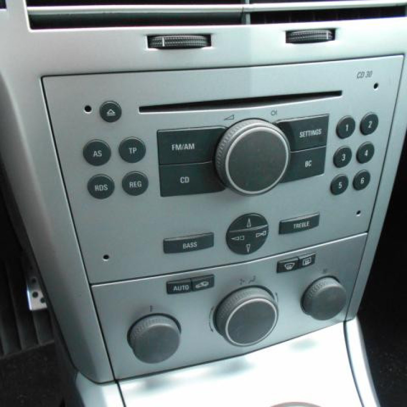 Autoradio d'origine OPEL ASTRA H Photo n°10