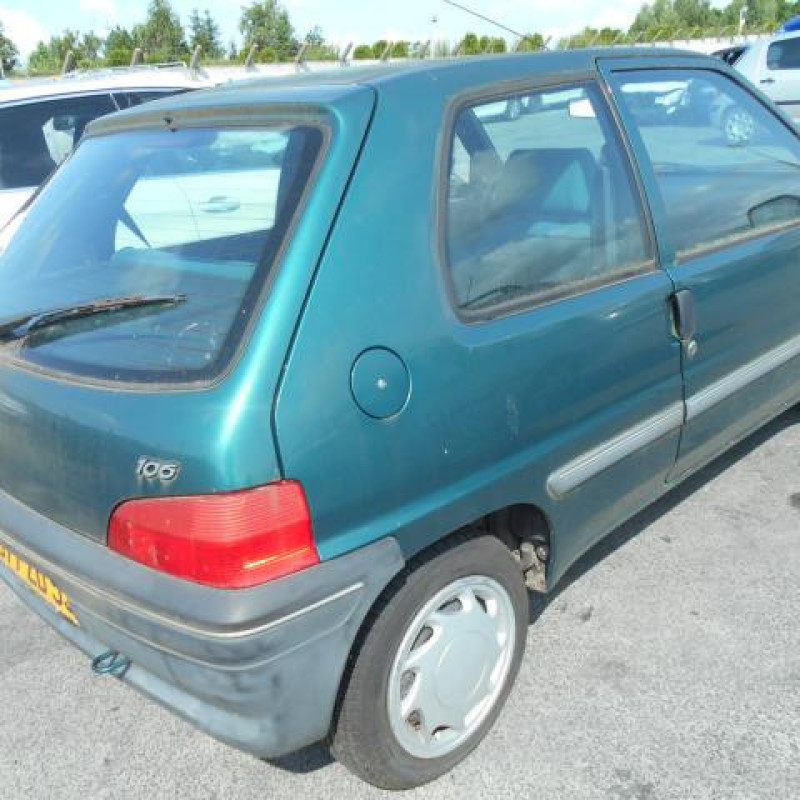 Cremaillere assistee PEUGEOT 106 Photo n°4