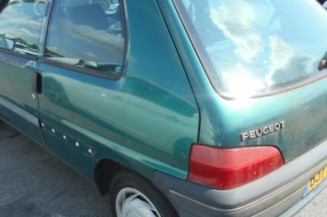 Cremaillere assistee PEUGEOT 106