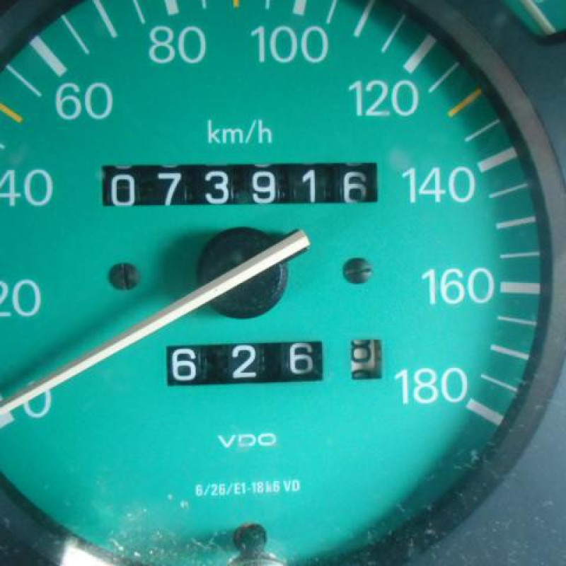 Cremaillere assistee PEUGEOT 106 Photo n°8