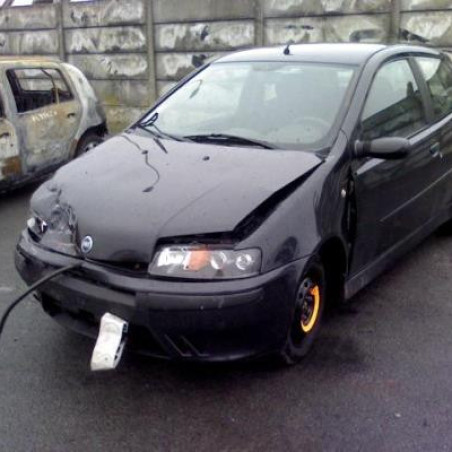 Malle/Hayon arriere FIAT PUNTO 2