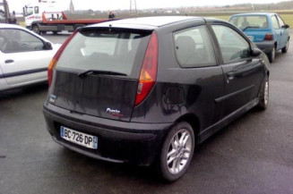 Malle/Hayon arriere FIAT PUNTO 2