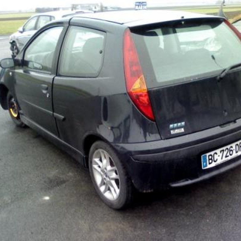 Malle/Hayon arriere FIAT PUNTO 2 Photo n°5