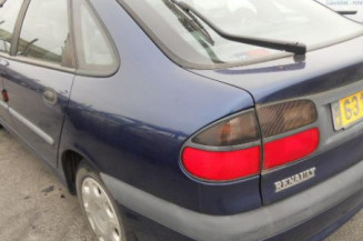 Face avant RENAULT LAGUNA 1