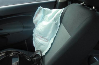Bras essuie glace avant gauche FORD FIESTA 6