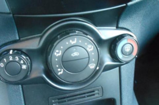 Bras essuie glace avant gauche FORD FIESTA 6