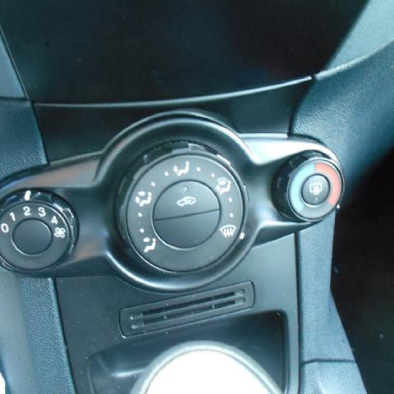 Bras essuie glace avant gauche FORD FIESTA 6 Photo n°8