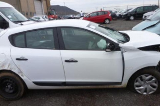 Com (Bloc Contacteur Tournant+Commodo Essuie Glace+Commodo Phare) RENAULT MEGANE 3