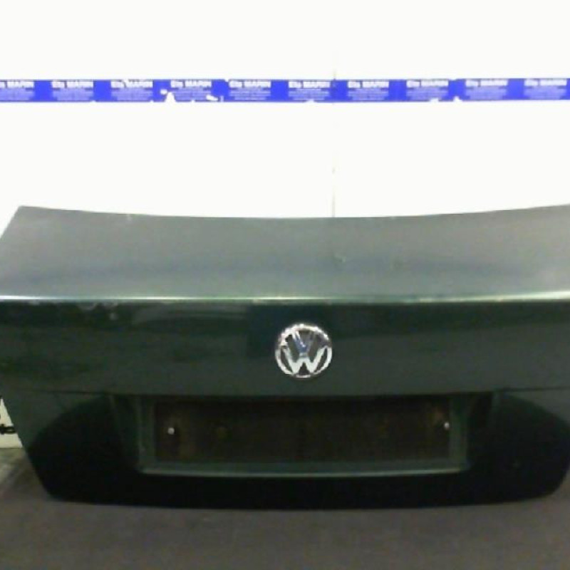 Malle/Hayon arriere VOLKSWAGEN BORA Photo n°1
