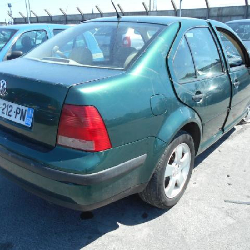 Malle/Hayon arriere VOLKSWAGEN BORA Photo n°4