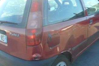 Retroviseur droit FIAT PUNTO 1