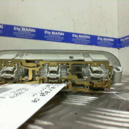 Eclairage de plafonnier RENAULT SCENIC 2