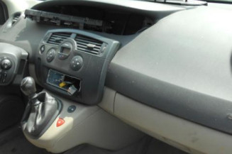 Eclairage de plafonnier RENAULT SCENIC 2