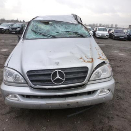 Custode arriere droit MERCEDES CLASSE M 163