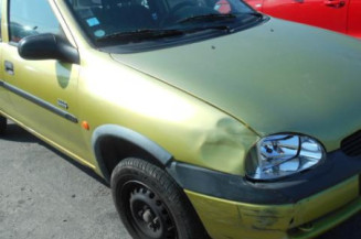 Pivot de moyeu avant droit OPEL CORSA B