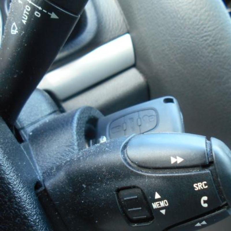 Charniere de capot PEUGEOT 407 Photo n°8