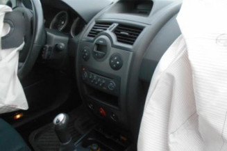 Bras essuie glace avant gauche RENAULT MEGANE 2