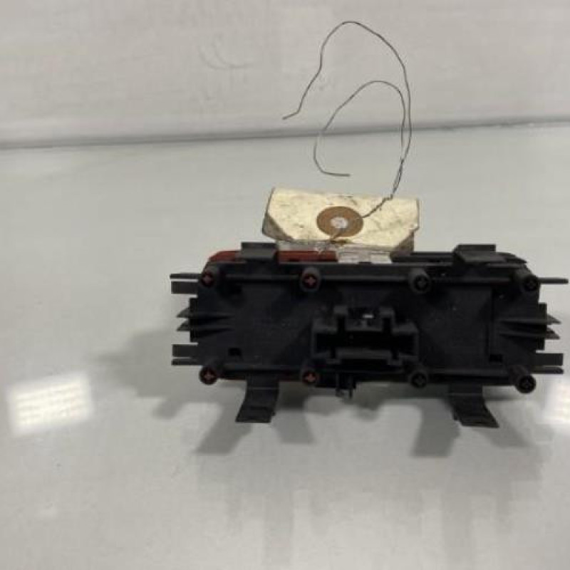Bouton de warning RENAULT SCENIC 2 Photo n°3