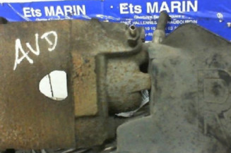 Etrier avant droit (freinage) VOLKSWAGEN POLO 3