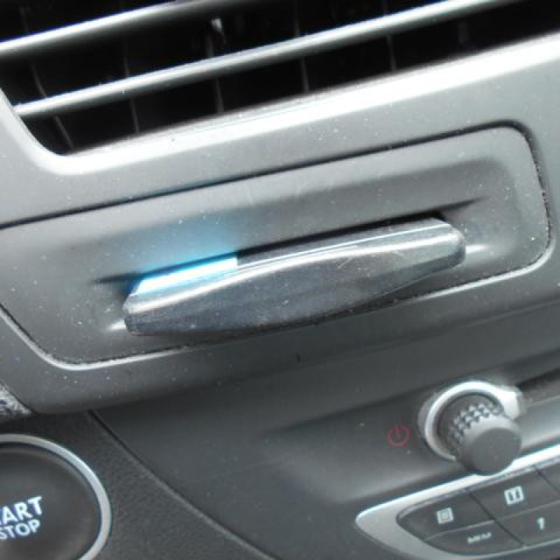 Poignee interieur arriere droit RENAULT LAGUNA 3 Photo n°13
