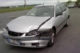Retroviseur droit TOYOTA AVENSIS 1