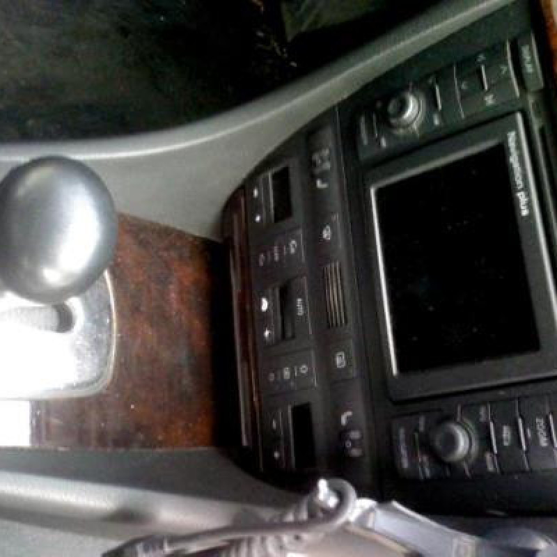 Serrure arriere gauche AUDI A6 2 Photo n°9