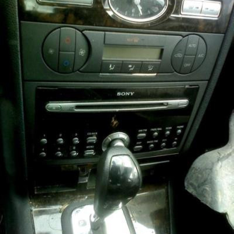 Leve vitre electrique arriere gauche FORD MONDEO 2 Photo n°9