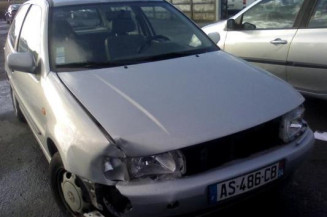 Bras essuie glace avant gauche VOLKSWAGEN POLO 3