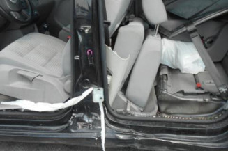 Boite a gants VOLKSWAGEN TOURAN 1