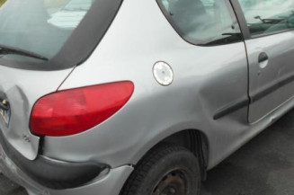 Bras essuie glace avant gauche PEUGEOT 206