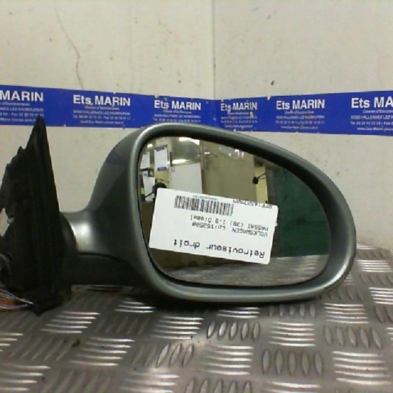 Retroviseur droit VOLKSWAGEN PASSAT 4 Photo n°1