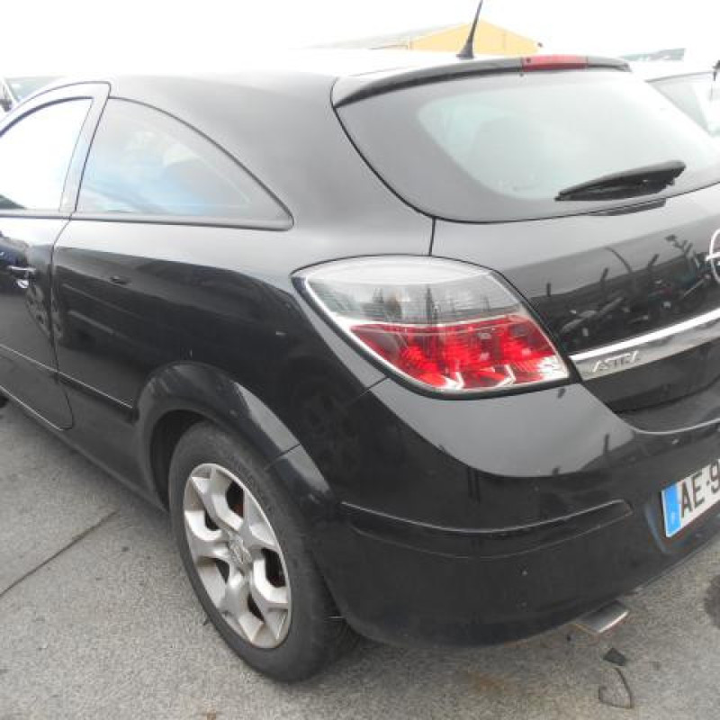 Boite a gants OPEL ASTRA H Photo n°6