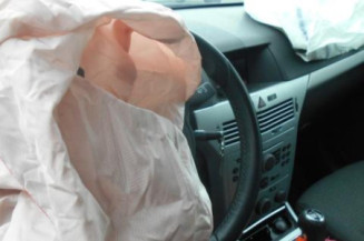 Boite a gants OPEL ASTRA H