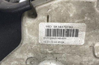 Serrure avant droit VOLKSWAGEN POLO 5