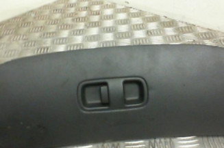 Boite a gants KIA CARNIVAL 2 Photo n°1