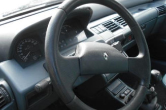 Cremaillere assistee RENAULT CLIO 1