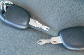 Bras essuie glace avant droit RENAULT CLIO 2