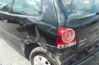 Bras essuie glace avant droit VOLKSWAGEN POLO 4