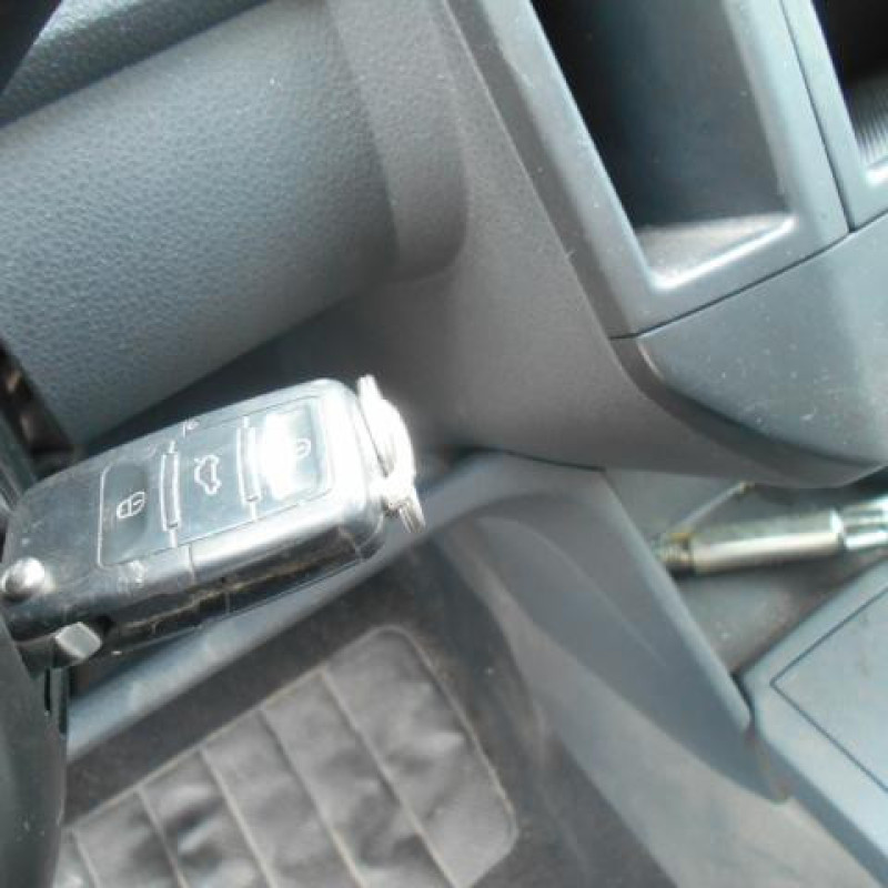 Bras essuie glace avant droit VOLKSWAGEN POLO 4 Photo n°9