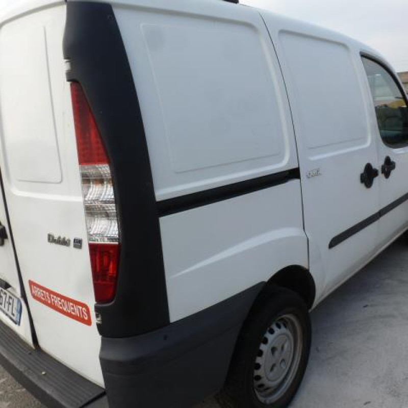 Porte avant droit FIAT DOBLO 1 Photo n°4