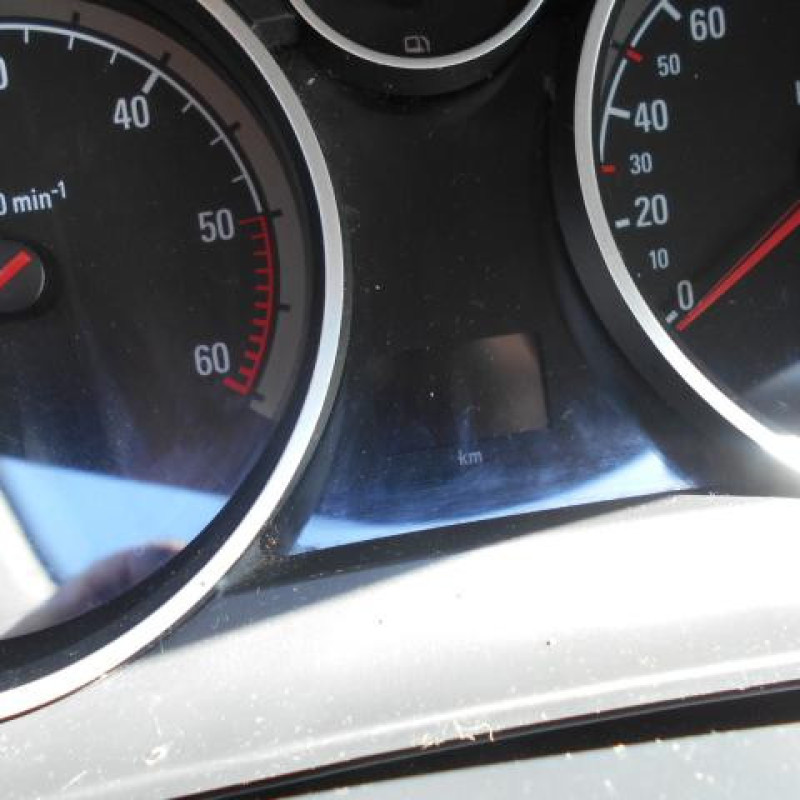 Renfort pare choc arriere (traverse) OPEL ASTRA H Photo n°10