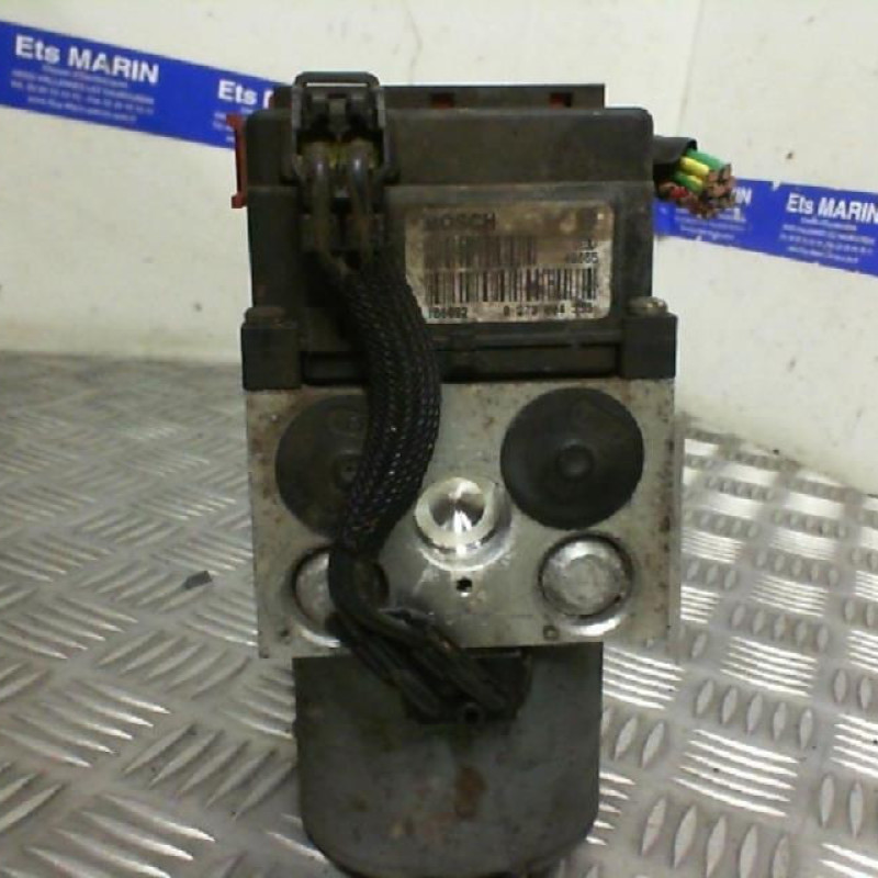 Bloc ABS (freins anti-blocage) CITROEN XSARA PICASSO Photo n°2