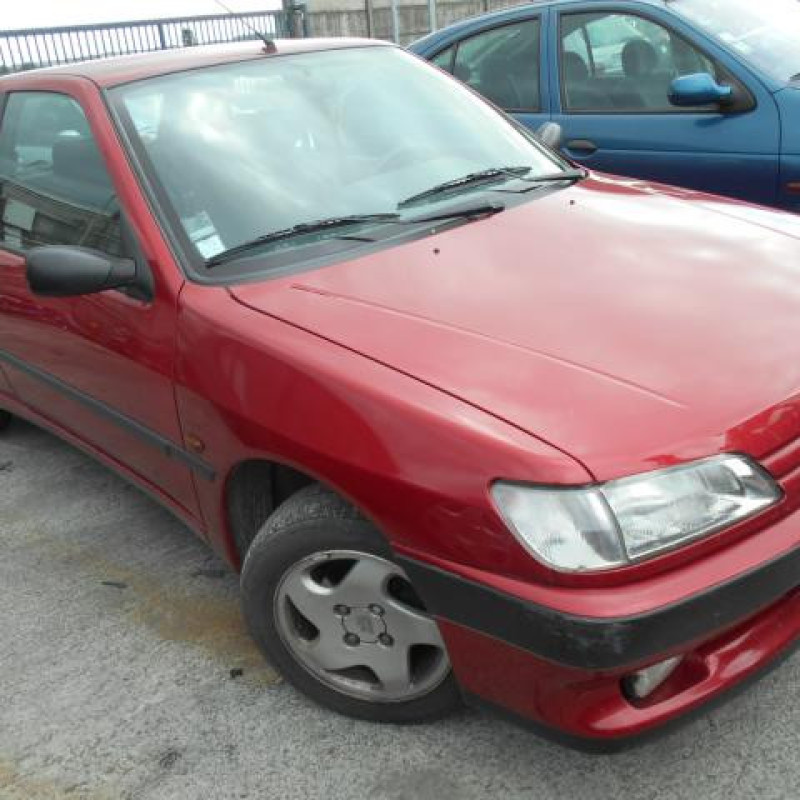 Calandre PEUGEOT 306 Photo n°3