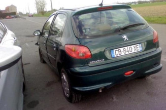 Bras essuie glace avant droit PEUGEOT 206