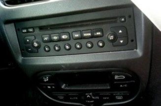 Bras essuie glace avant droit PEUGEOT 206