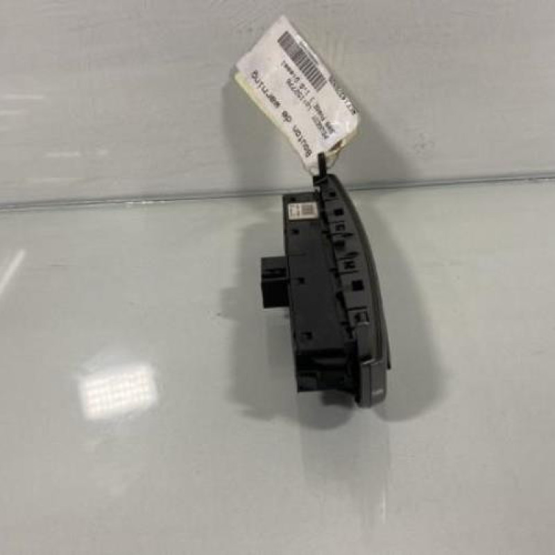 Bouton de warning PEUGEOT 308 1 Photo n°3