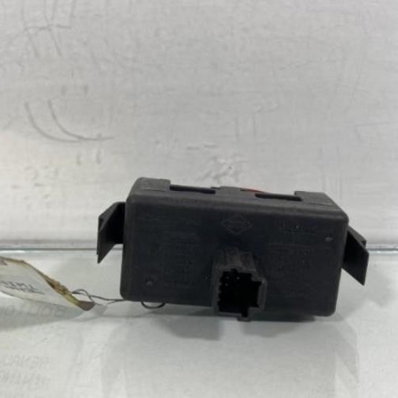 Bouton de warning RENAULT TWINGO 2 Photo n°2