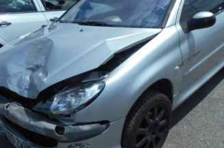 Bras essuie glace avant gauche PEUGEOT 206